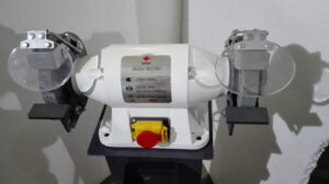 BENCH GRINDER (BRAND NEW) WITH STAND
