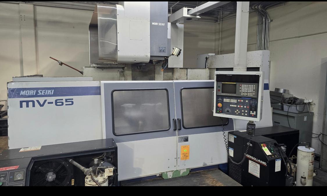 VERTICAL MACHINING CENTER
