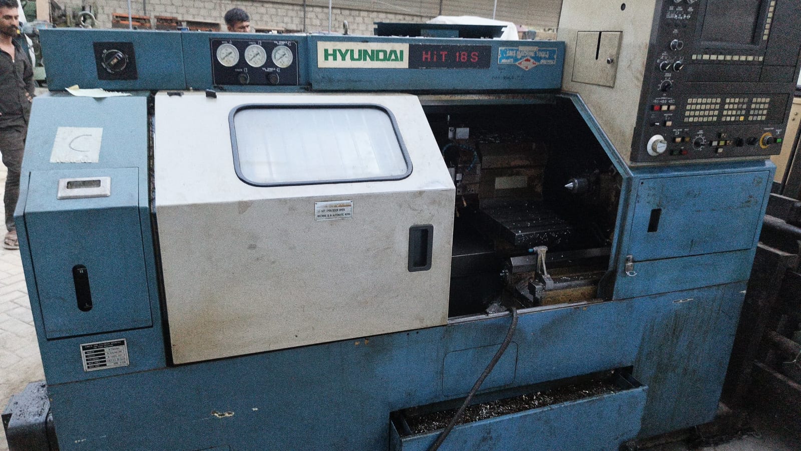 CNC TURNING CENTER