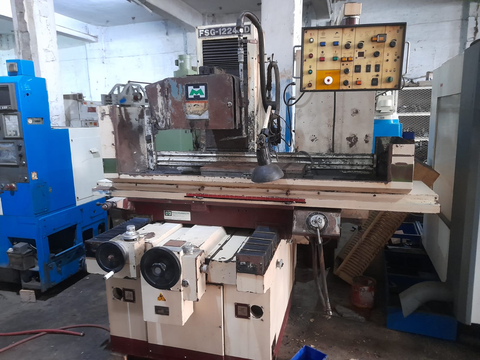 SURFACE GRINDER MACHINE